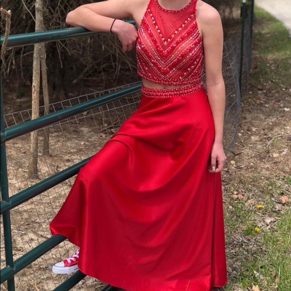 prom dress! - Picture 4 of 5